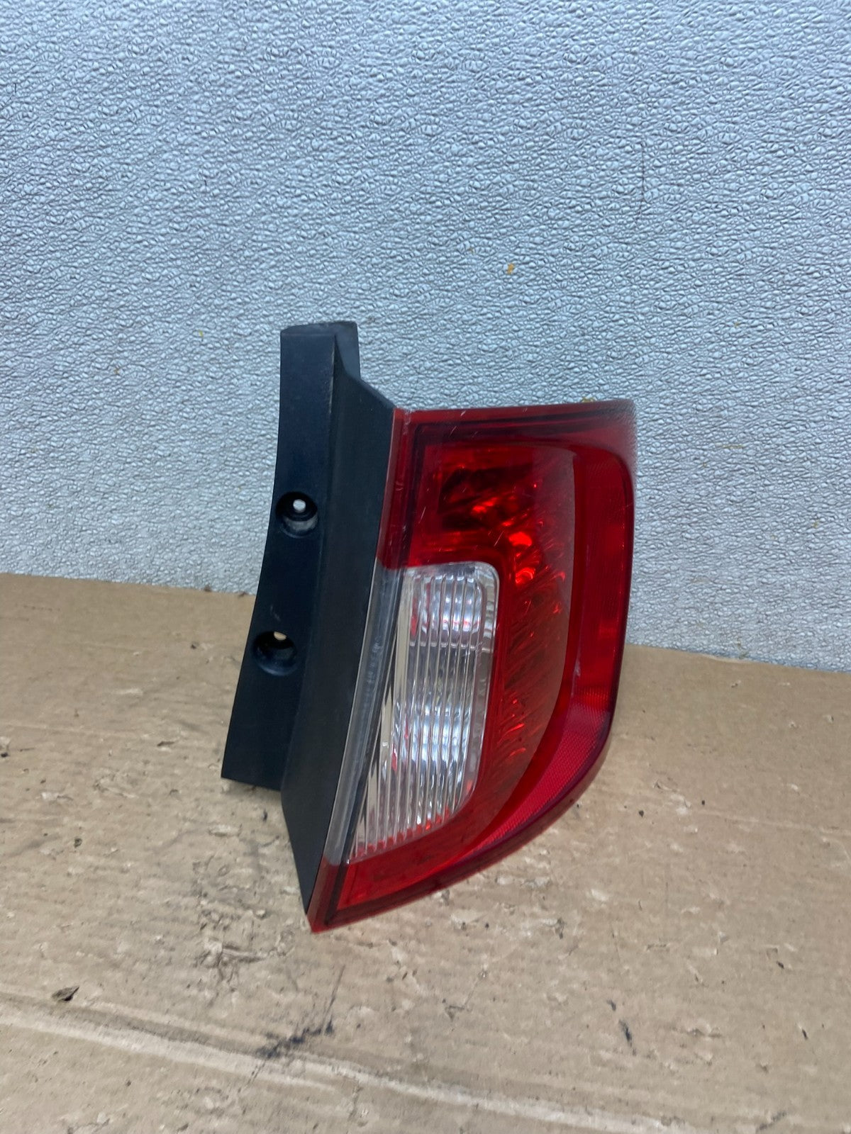 2011 2012 2013 2014 Ford Edge Right Passenger RH Side Tail light AB4794 LK2