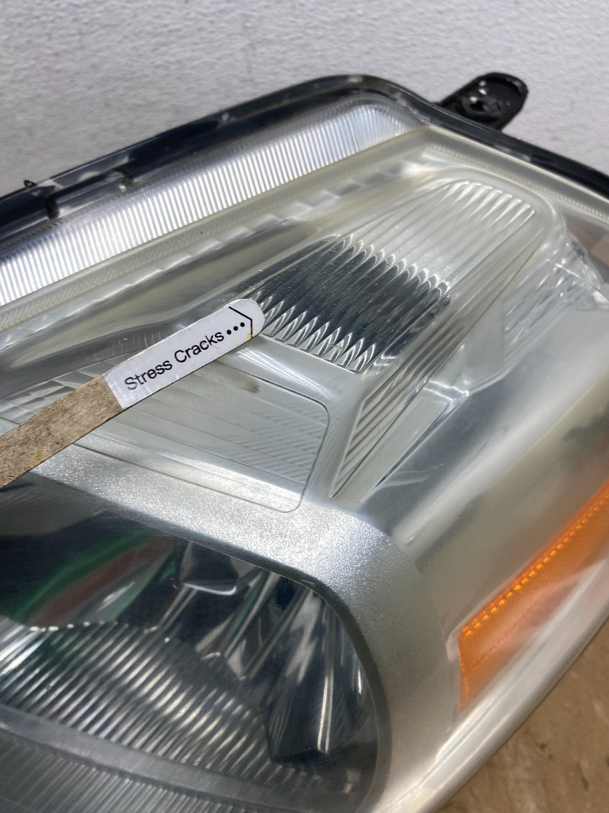 2008 to 2012 Nissan Versa Headlight Halogen Left Driver Lh Side AD0623 DW4