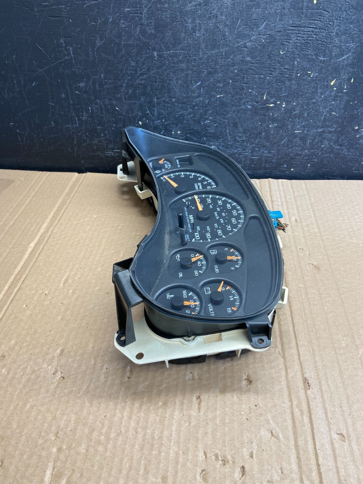 1999 to 2002 Chevrolet Silverado Sierra Cluster Gauge Speedometer ECM AF6158 DG2