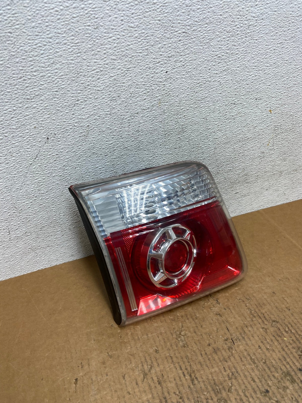 2007 to 2012 GMC Acadia Left Driver Lh Side Tail Light Inner AE1539 LK2