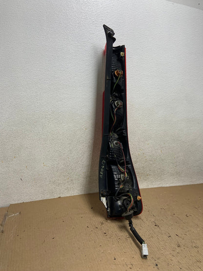 2005 to 2006 Honda Cr-v Crv Left Driver LH Tail Light AH6040 LK8