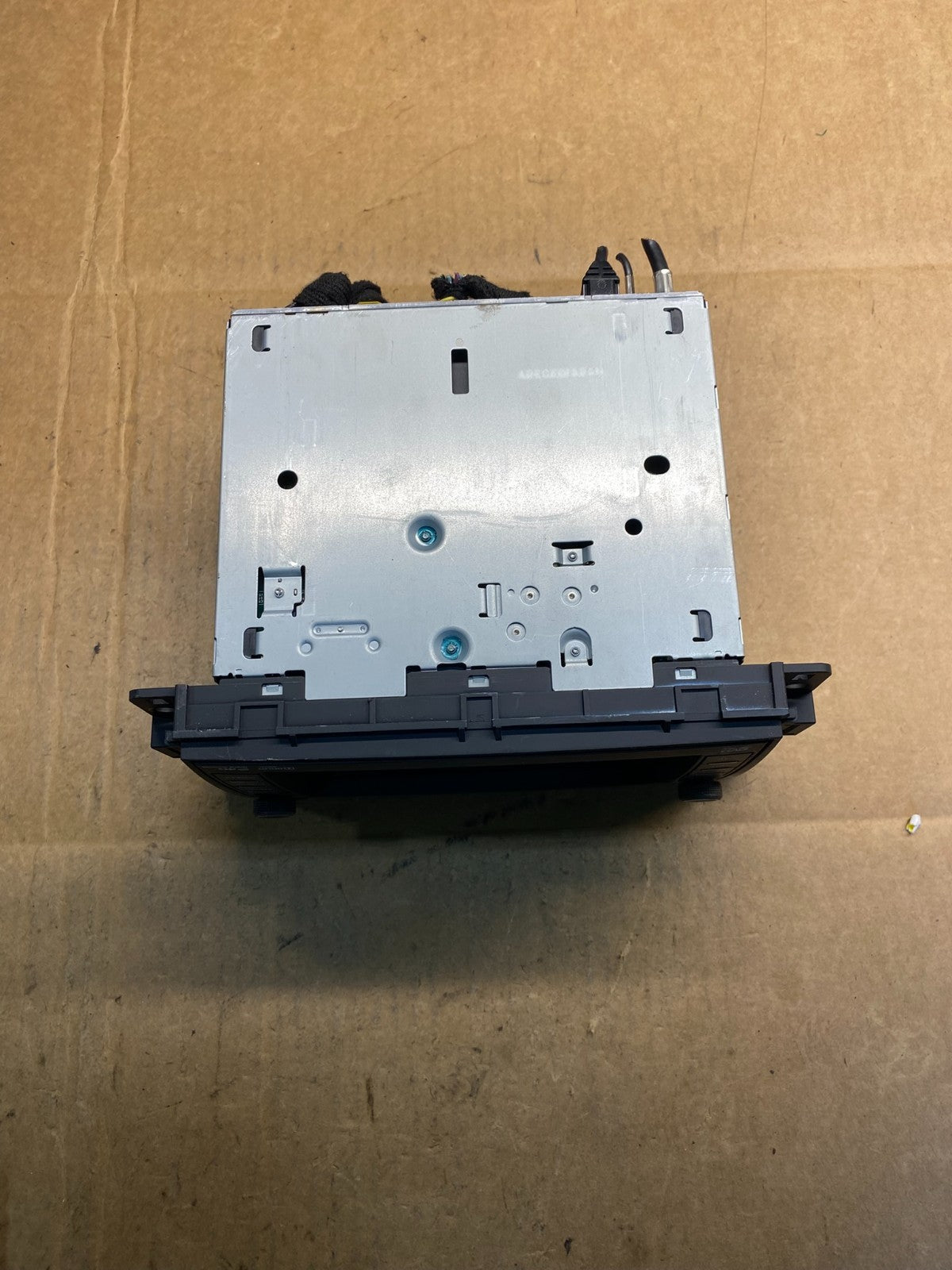 2007 to 2014 Chevrolet GMC Cadillac Radio Navigation Screen Display AB3825 DG4