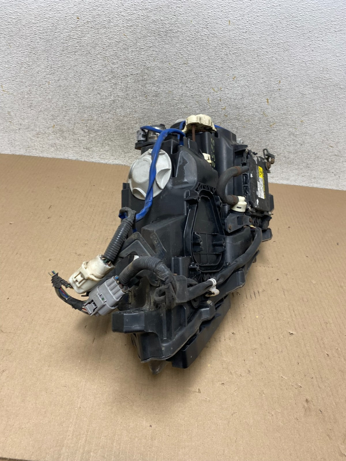 2007 2008 2009 Lexus LS460 Right Passenger RH Side Xenon Headlight AJ2506 DW9