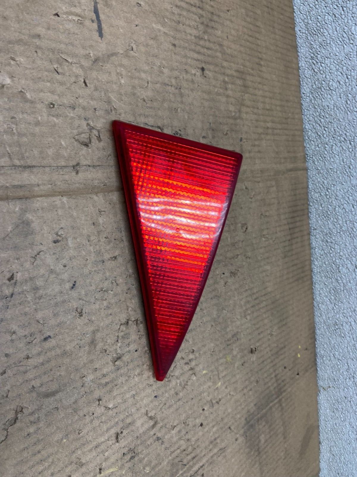 2006-2008 Mitsubishi Endeavor Right Passenger Side Tail Light Inner Oem AA65740