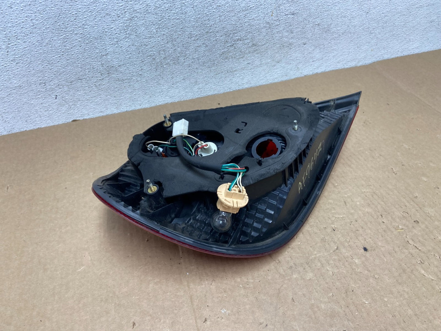 2002 2003 2004 Toyota Camry Tail Light Right Passenger Rh Side AF9642 DW4