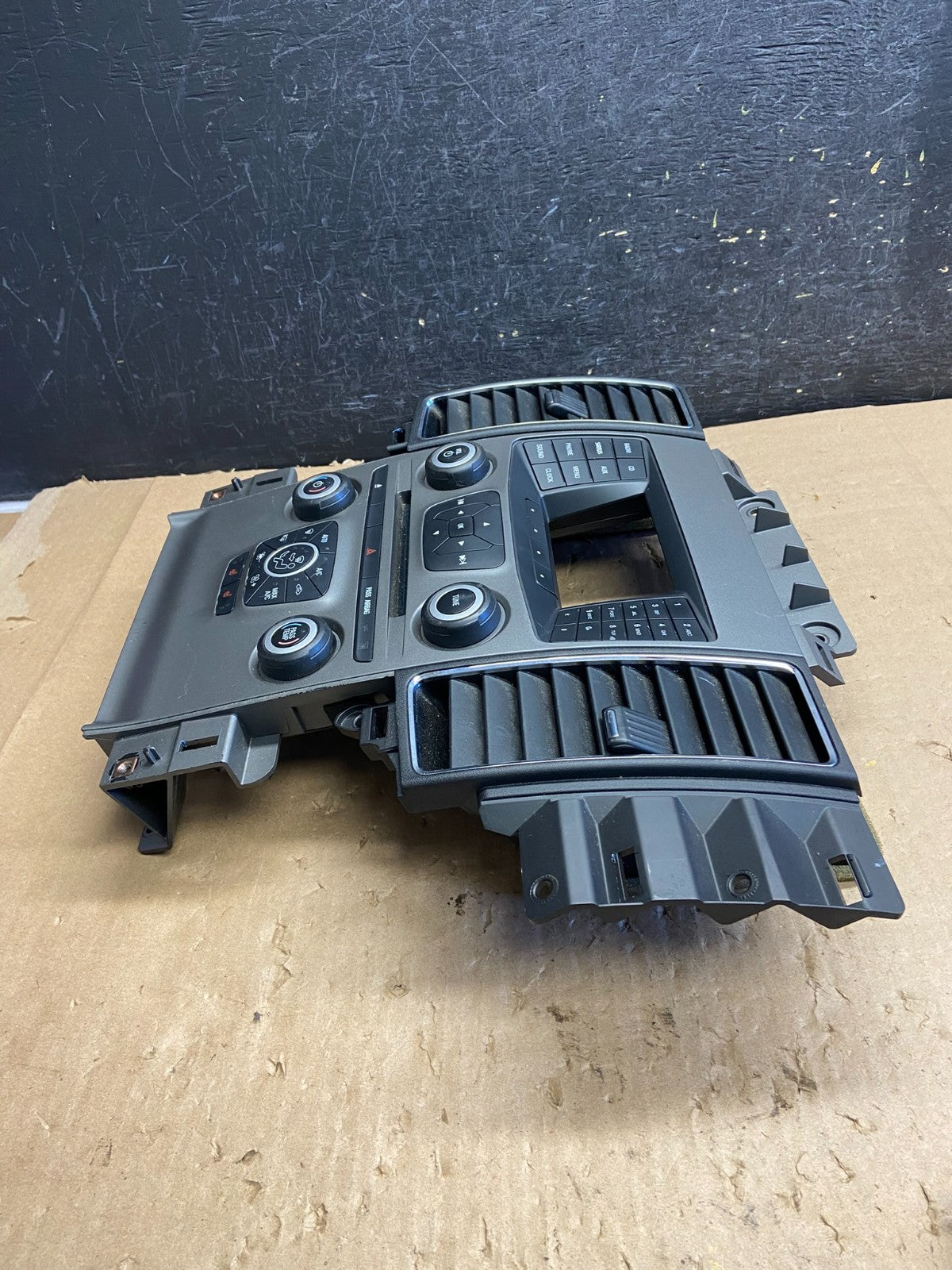 2010-2012 Ford Taurus Front Center Console Climate Radio Control Panel ai5911 DG2