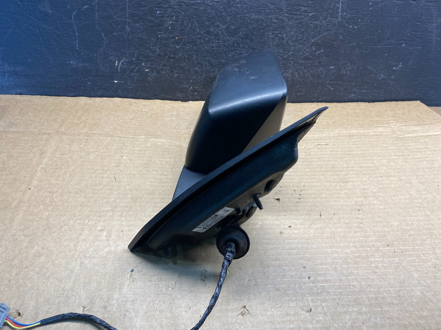 2009 to 2017 GMC Acadia Right Passenger Door Mirror AD9733 DW3