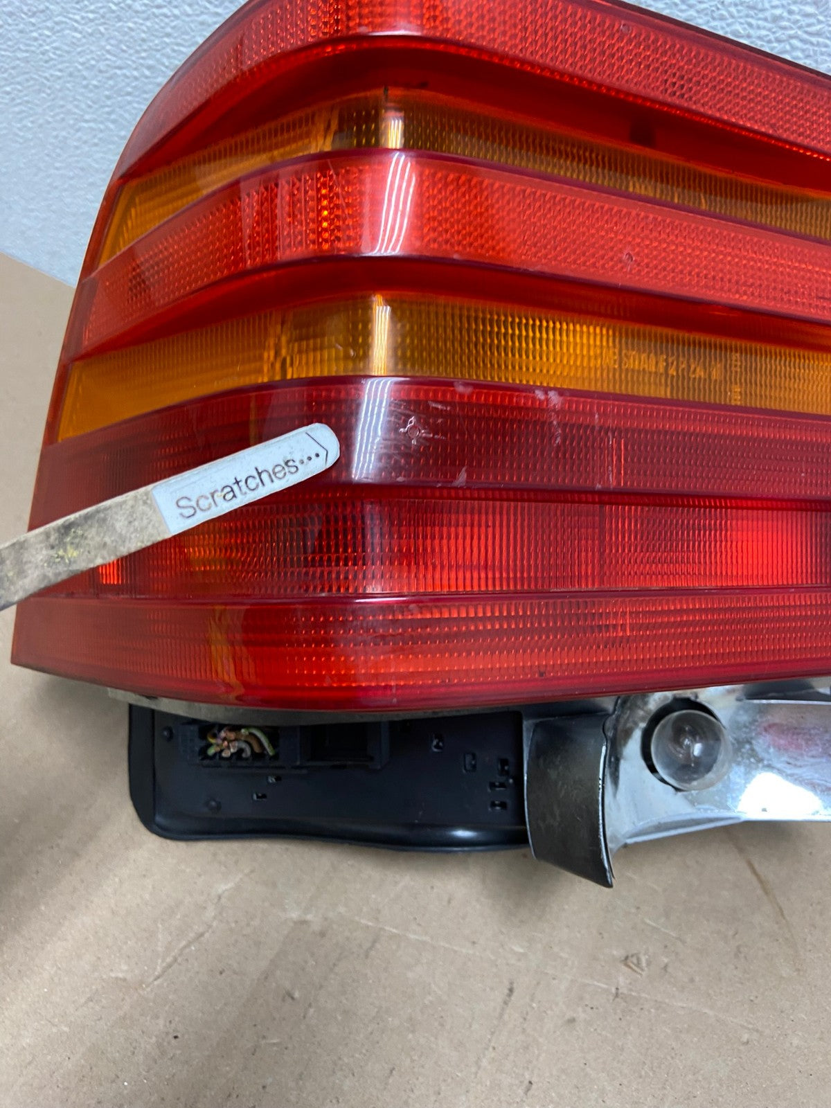 1992-1994 Mercedes W140 S600SEL S600 Left Driver Lh Tail light AE7200 LK3