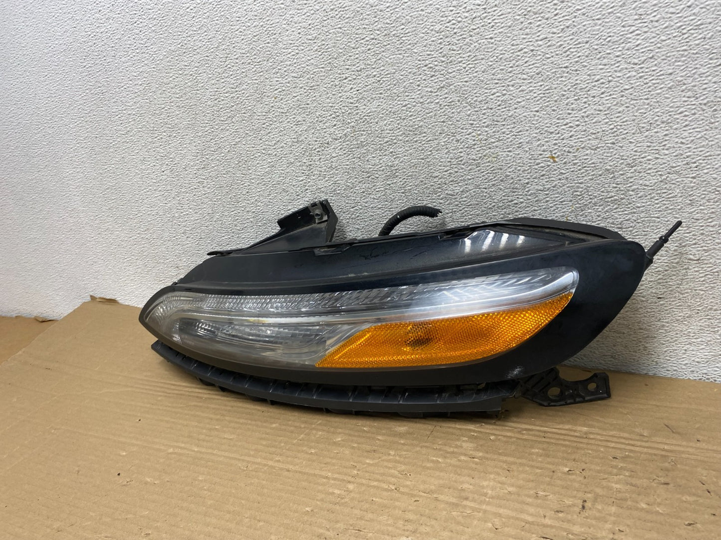2014 - 2018 Jeep Cherokee Left Driver LH Side LED Headlight AG9101 DW2