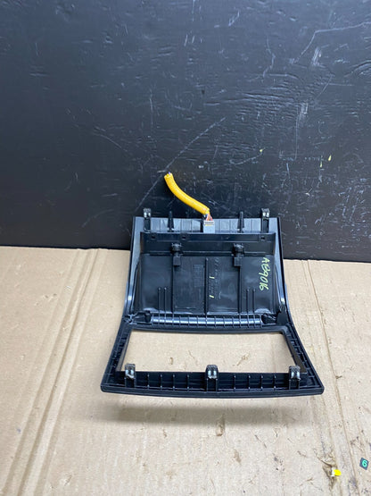 2006-2012 Hyundai Entourage Sedona Center Radio Clock Bezel Air Vent ab9016 DG3
