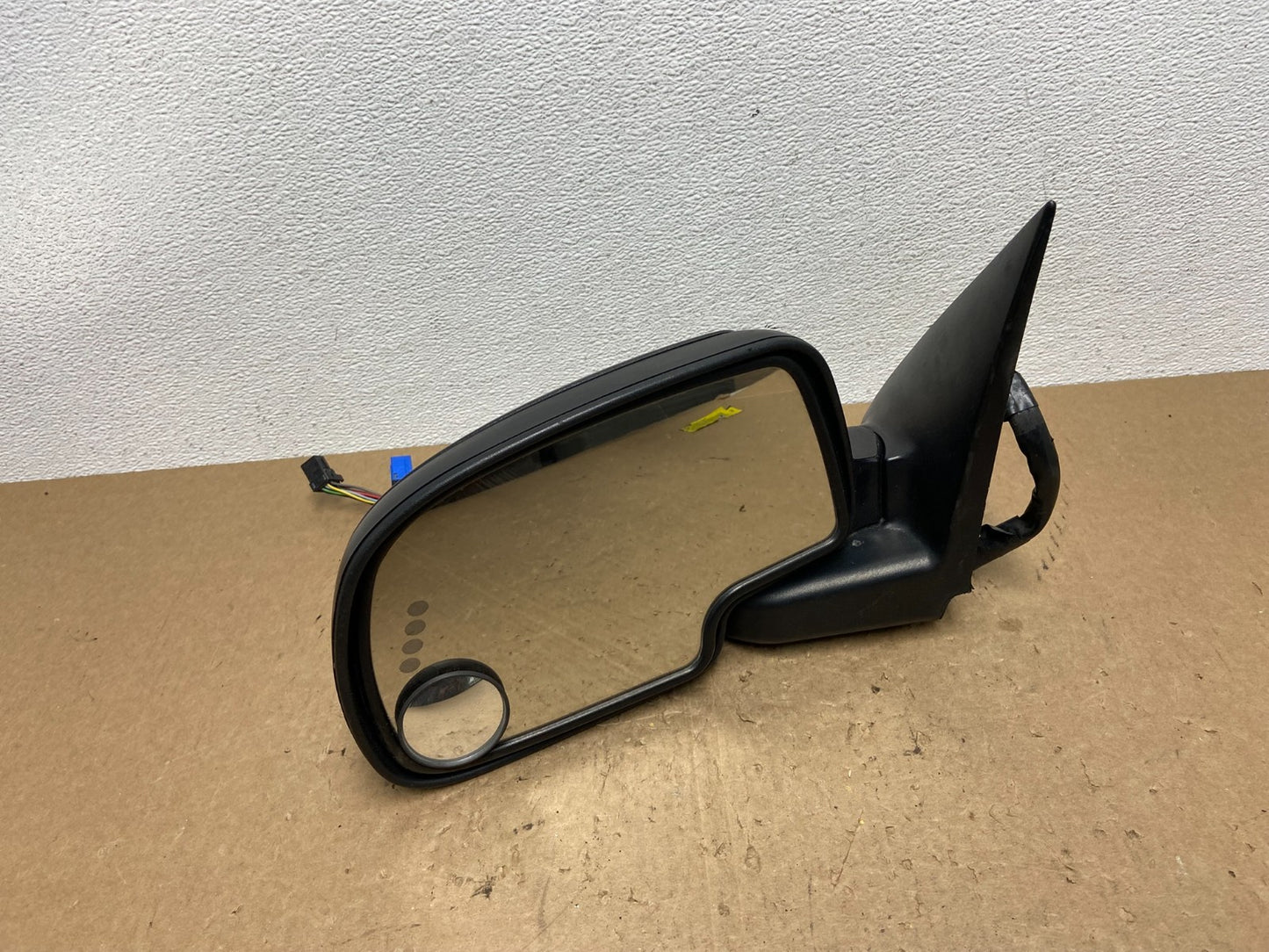 1999 to 2006 GMC Sierra Left Driver LH View Door Mirror Turn Sgn OEM AC1445 DW5