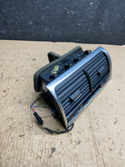 2007 to 2015 AudI Q7 Center Dashboard Air Vent af1684 DG1