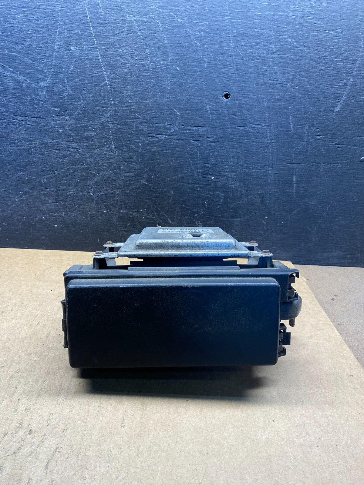 2004 2005 Dodge Durango Fusebox Fuse Box Relay Body BCM Control Module AH50873
