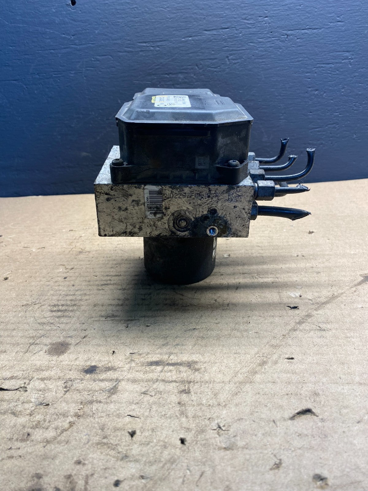2013 Ford F250 F350 Super Duty ABS Anti Lock Brake Pump Module AB7217 DG2