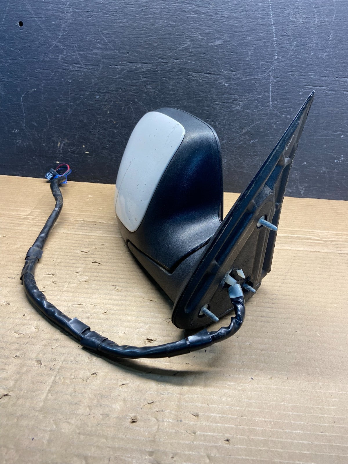 2003-2006 Chevrolet Tahoe Suburban Right Passenger Turn Door Mirror ae2573 DG2