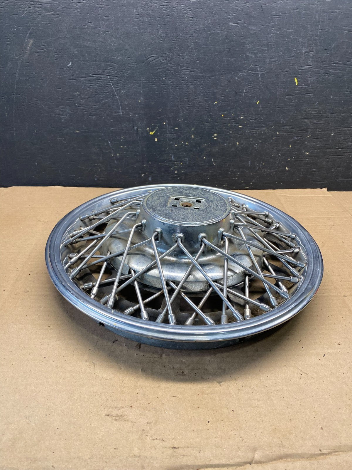 1980 to 1985 Oldsmobile Toronado 15" Wire Spoke Hubcap Wheel Cover Q2487 PS1