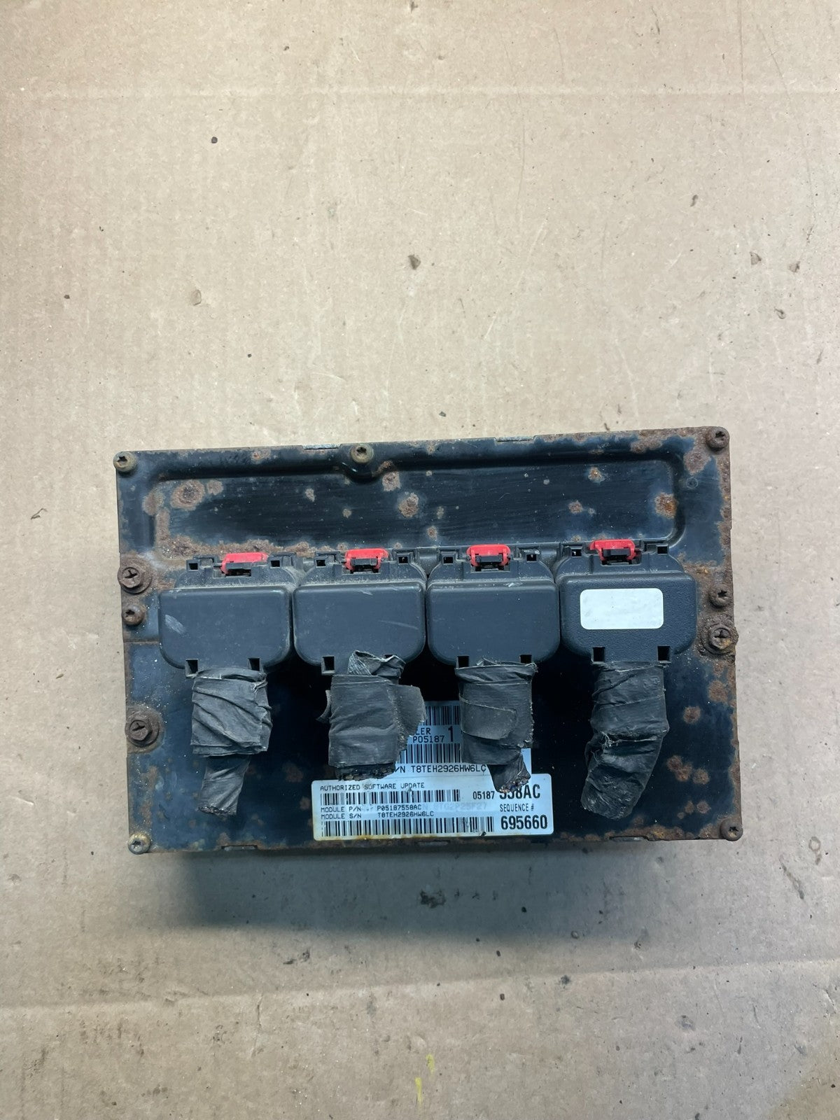 2007 Chrysler Town Country Caravan 3.8L Engine Control ECU P05187558AC s8109 DG0