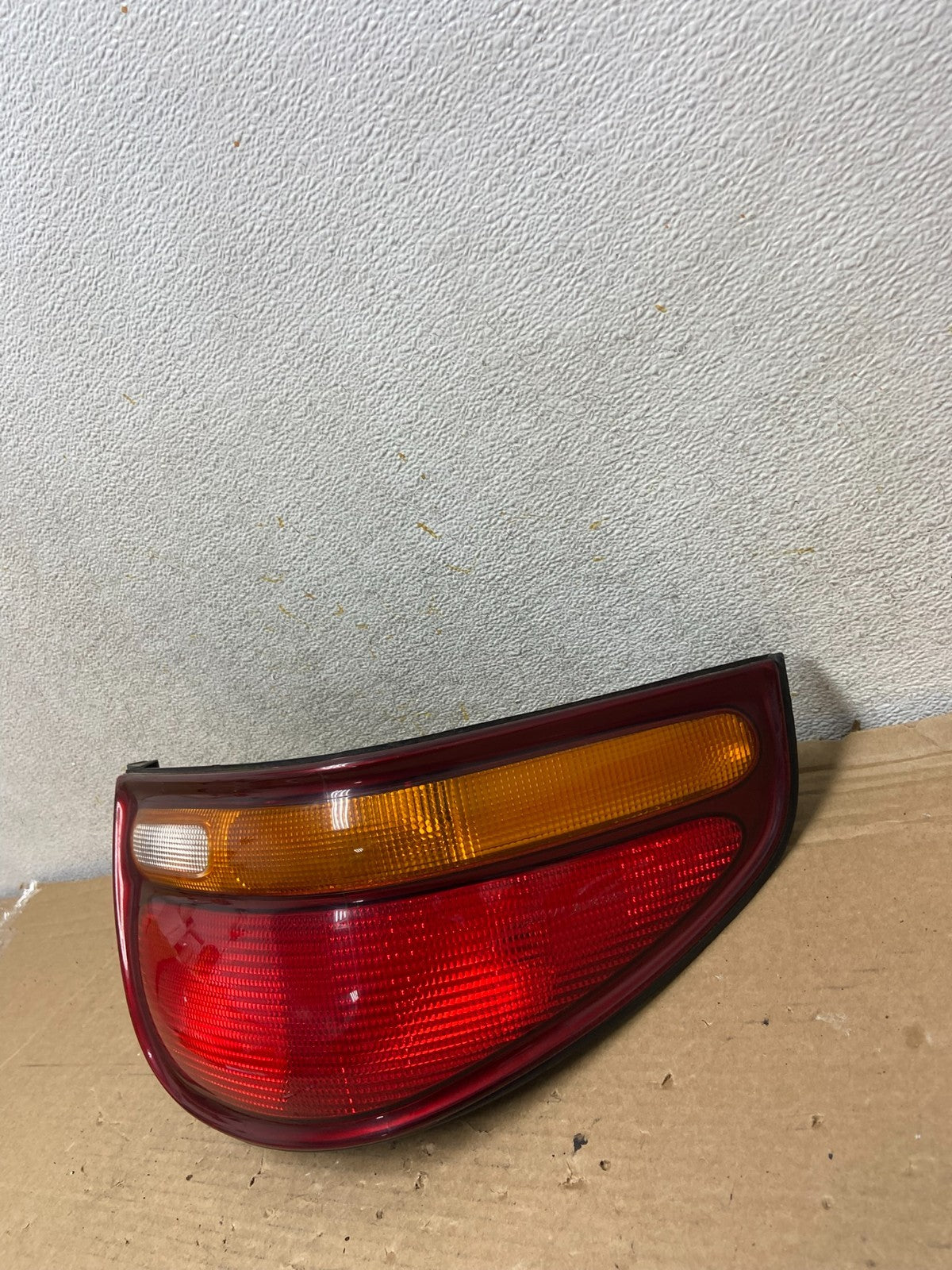 1995 to 2000 Dodge Stratus Left Driver Lh Side Tail Light AH8411 DG2