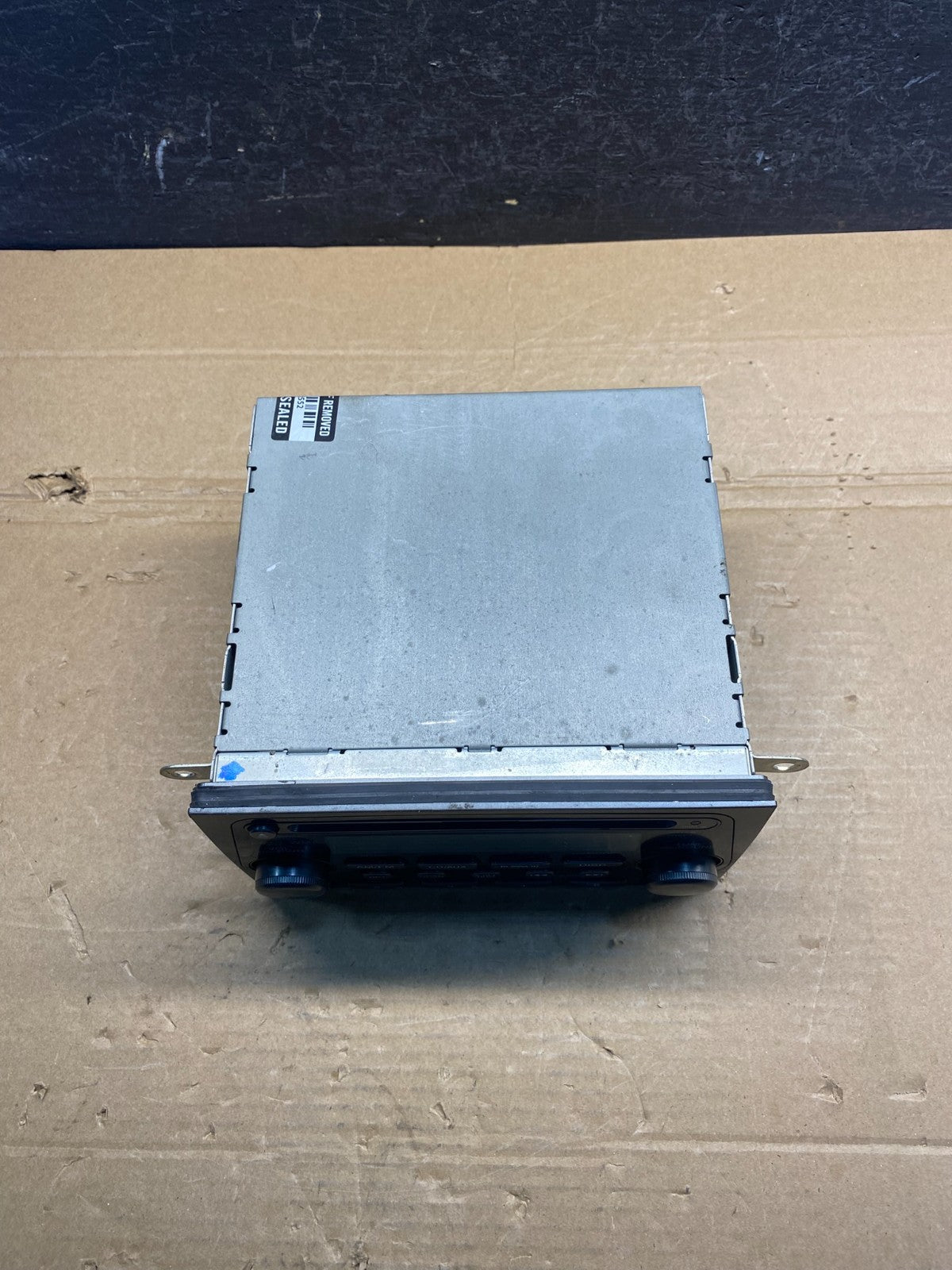 2003-2006 Honda Element Radio AM FM Stereo Cd Player AD4963 DG3