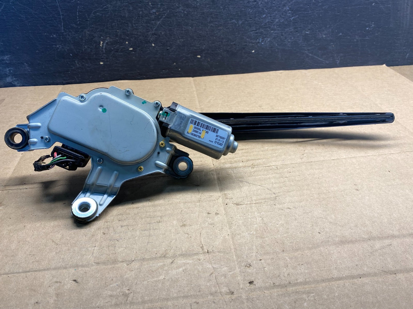 2009-2017 Chevrolet Traverse Rear Glass Windshield Wiper Motor AE8257 DG5