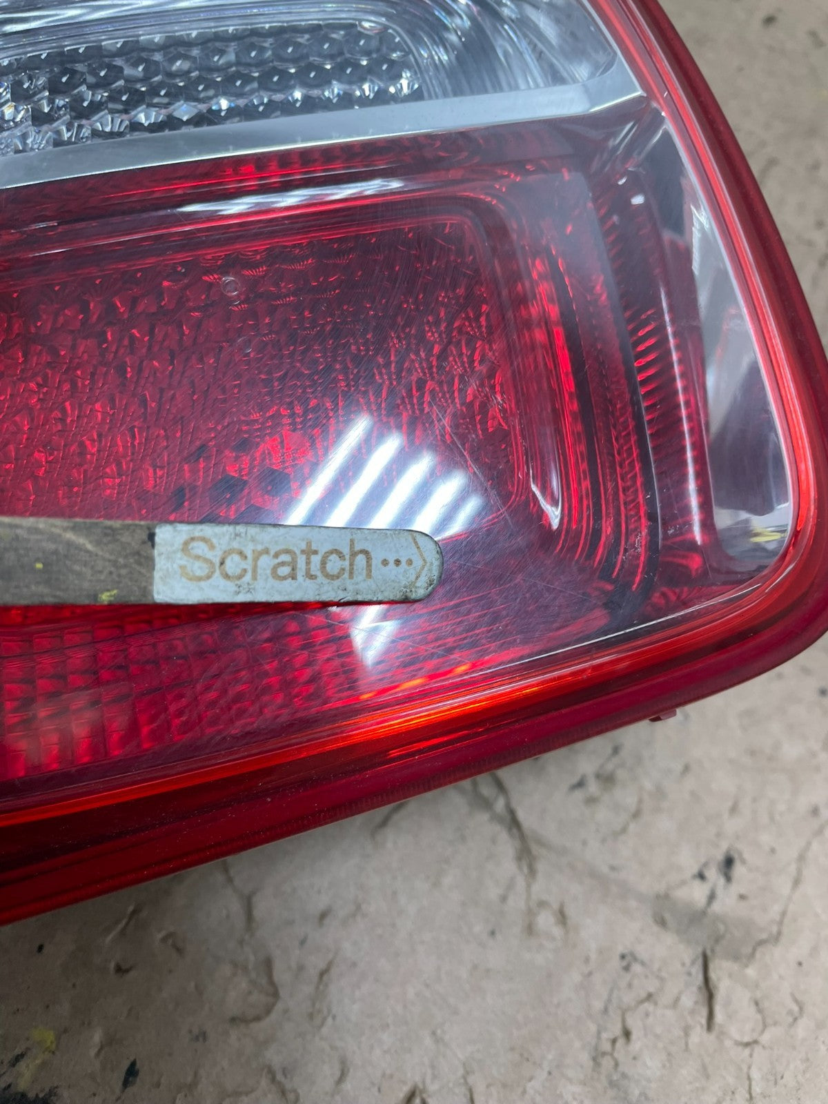 2013-2016 Chevrolet Malibu Right Passenger Rh Inner Tail Light W1015 DW4