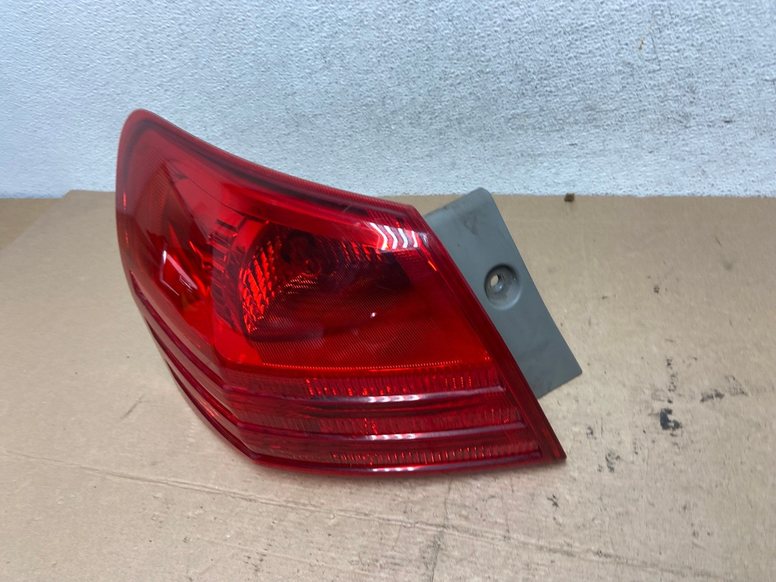 2008 to 2015 Nissan Rogue Left Driver Lh Side Tail Light AF4924 LK1