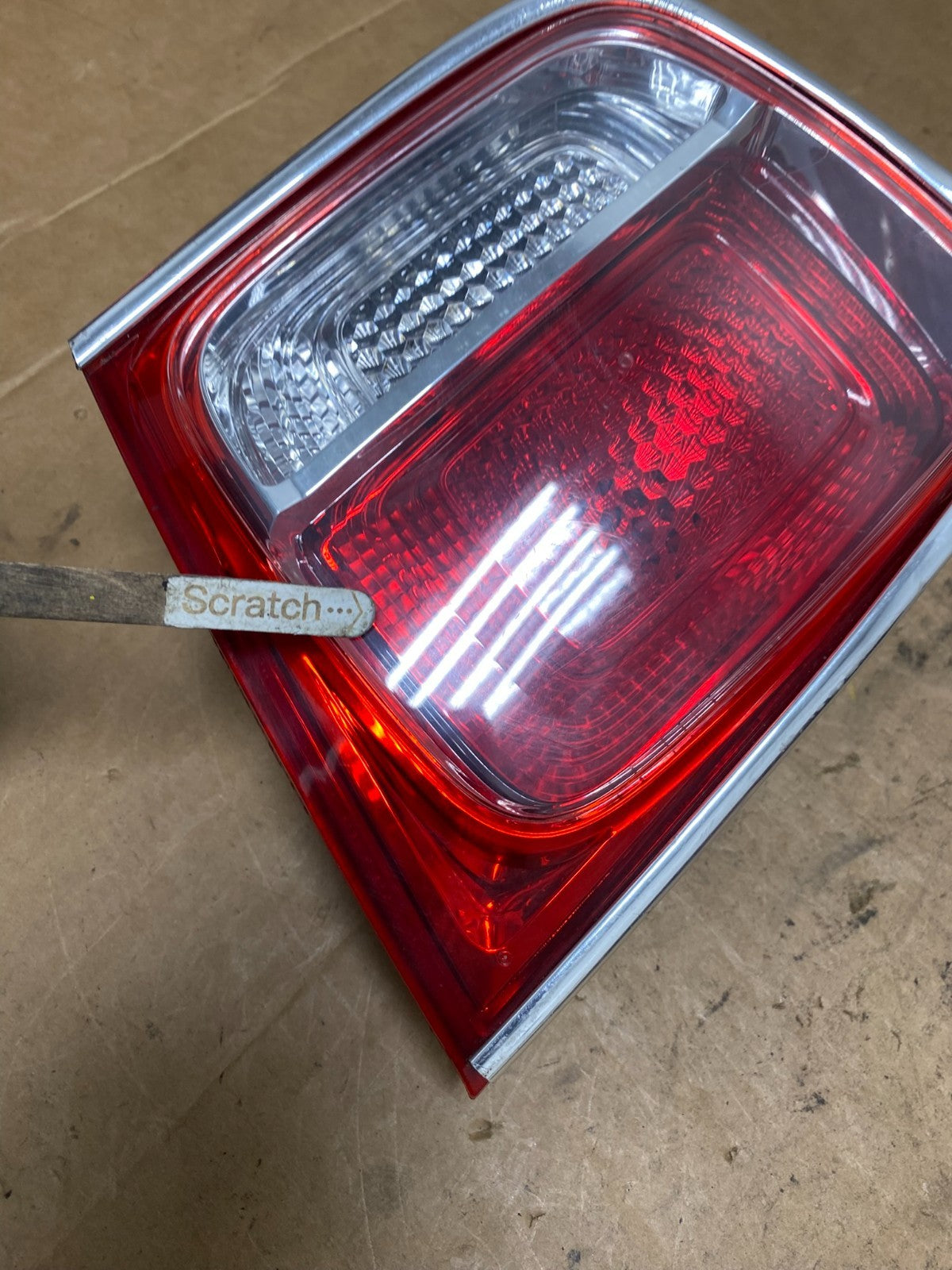 2013-2016 Chevrolet Malibu Right Passenger Rh Inner Tail Light Oem T3067 DW4