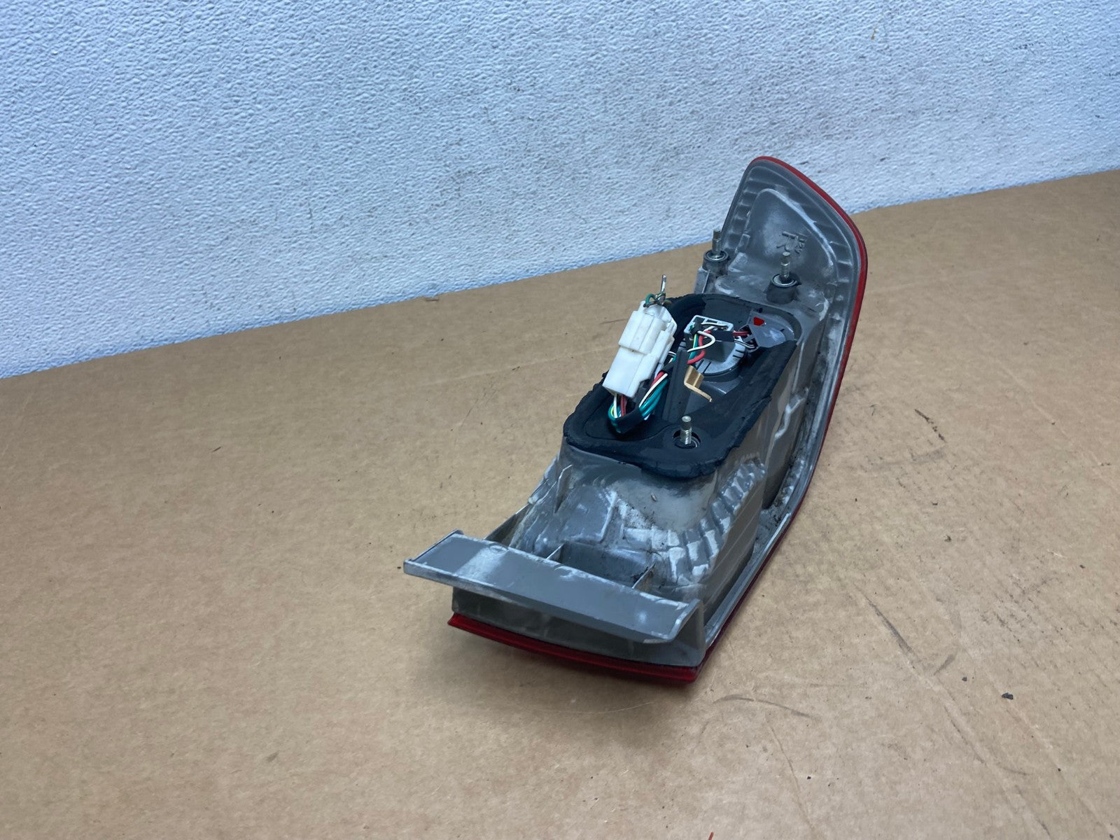 2000 to 2001 Toyota Camry Right Passenger Rh Tail Light AD5419 LK4