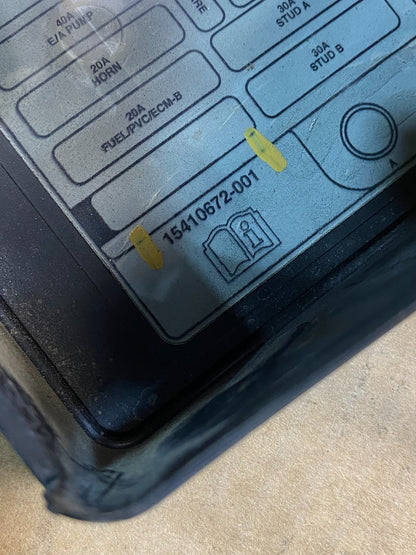 Chevrolet GMC KODIAK TOP KICK C4500 C5500 C6500 Engine Fusebox AH19934