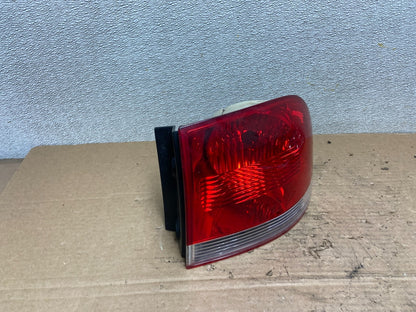 2004-2007 Volkswagen Touareg Right Passenger Side Rh Tail Light Oem AB4969 LK2