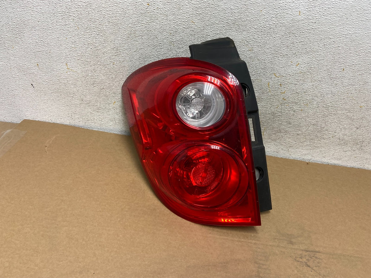 2010 to 2015 Chevrolet Equinox Left Driver Lh Side Tail Light AH4397 DW0