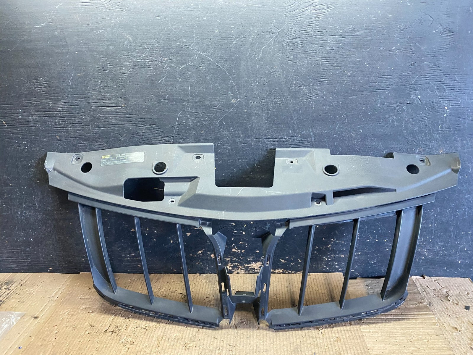 2009 to 2012 Lincoln MKS Front Upper Insert Grille Grill Oem x0003 DG0