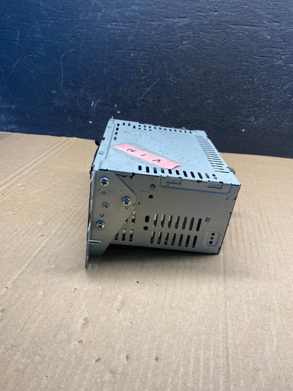 2013 - 2016 Lincoln MKS CD Player AM FM Radio Receiver Satellite AE7515 DG1