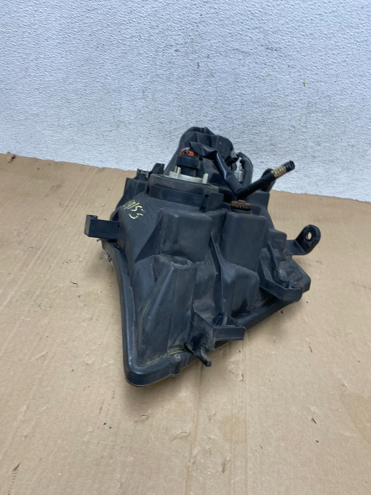 2005-2007 Nissan Pathfinder Halogen Headlight Left Driver LH AE9153 DW5