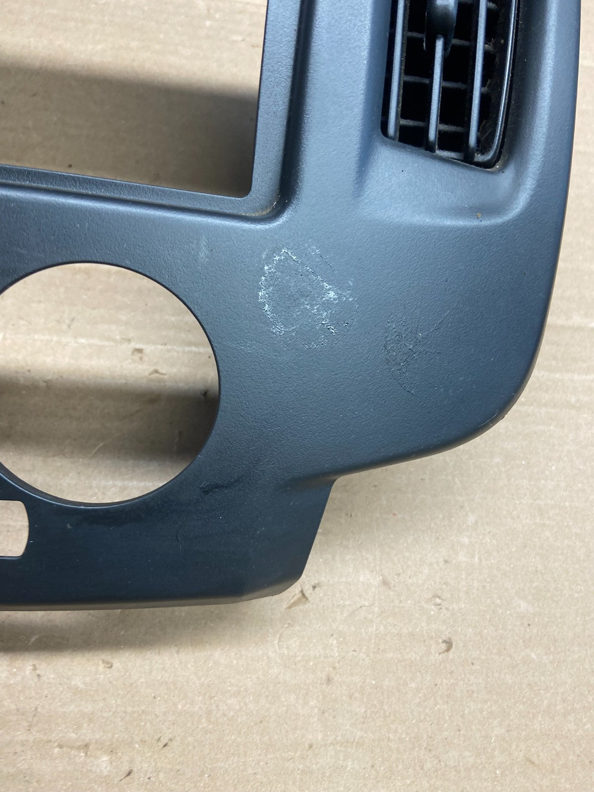 2013-2021 Nissan NV200 Center Console Radio Climate Control Air Vent AG5187 DG1