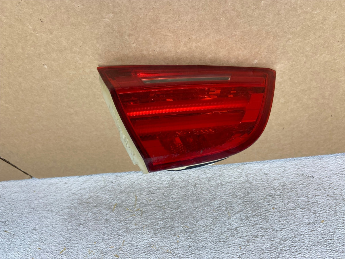 2009 2010 2011 BMW 3 328i 335i E90 Left Driver LH Tail Light Inner AI2567 LK0