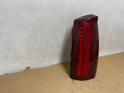 2005 2006 2007 Cadillac STS Left Driver Side Tail Light AH8146 DW1
