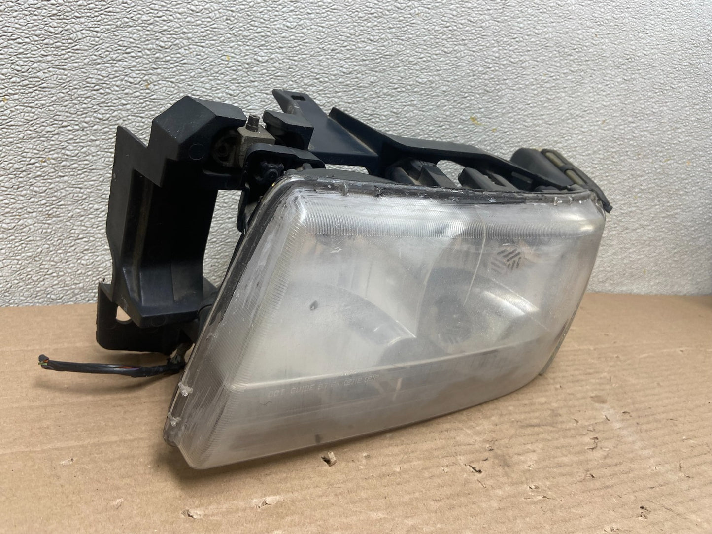 1997 1998 1999 Cadillac Deville Left Driver LH Headlight + Turn Signal AA8753 DG2