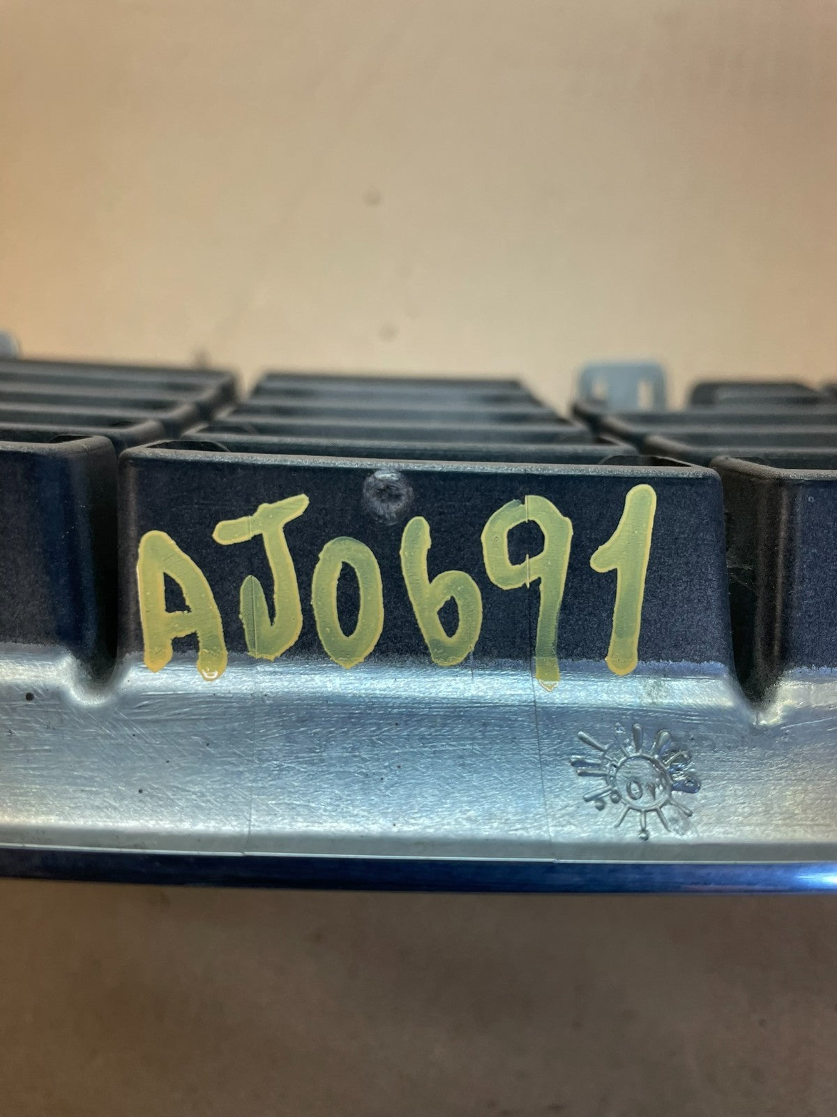 2004 2005 2006 Volvo S80 Front Upper Grill Grille aj0691 DG5