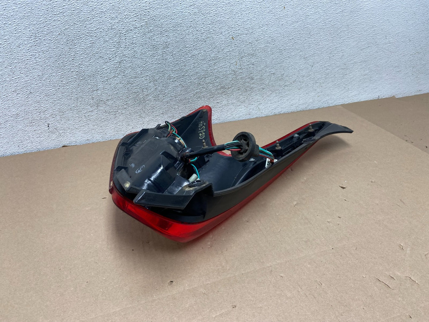2011 to 2014 Nissan Juke Right Passenger RH Side Tail Light AG5720 DW4
