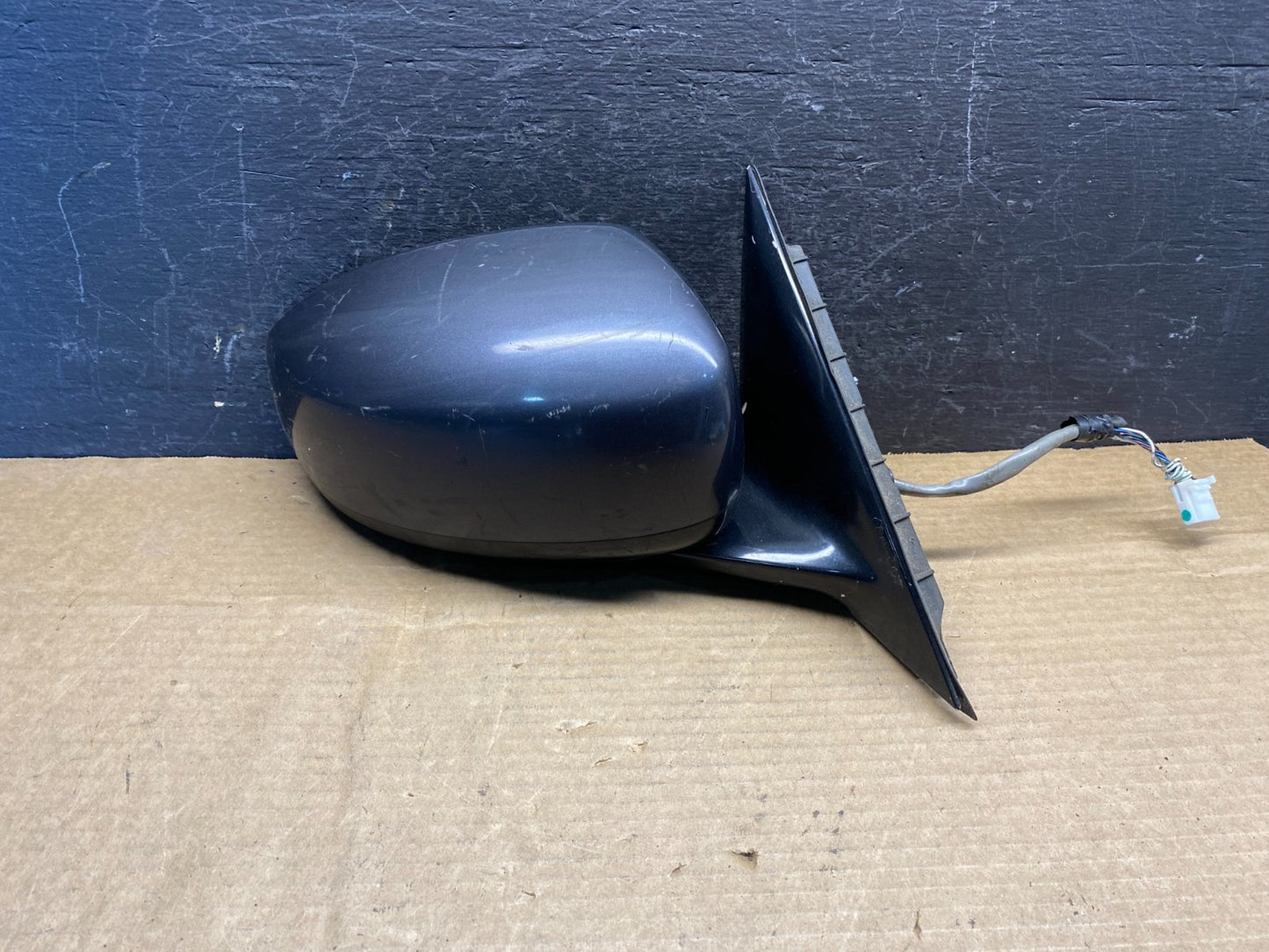 2006 to 2008 Infiniti M35 M45 Right Passenger Side View Mirror AD97370