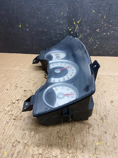 2004 Dodge Durango Speedometer Instrument Cluster Gauge OEM V7780 DG4