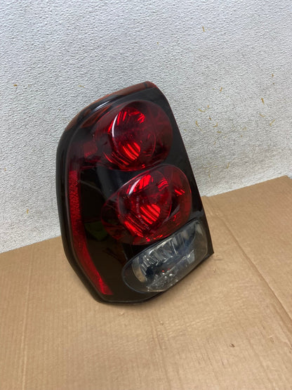 2002 to 2009 Chevrolet Trailblazer Left Driver LH Side Tail Light AI5682 LK2
