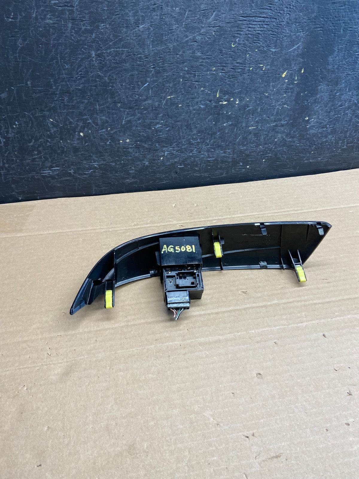 2004 2010 Toyota Sienna Dashboard Switch Key Light Indicator & Panel AG5081 DG2