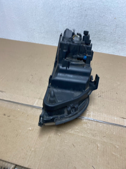 1997 - 2000 BMW E39 5 Series Headlight Left Driver Halogen AE6755 DW6