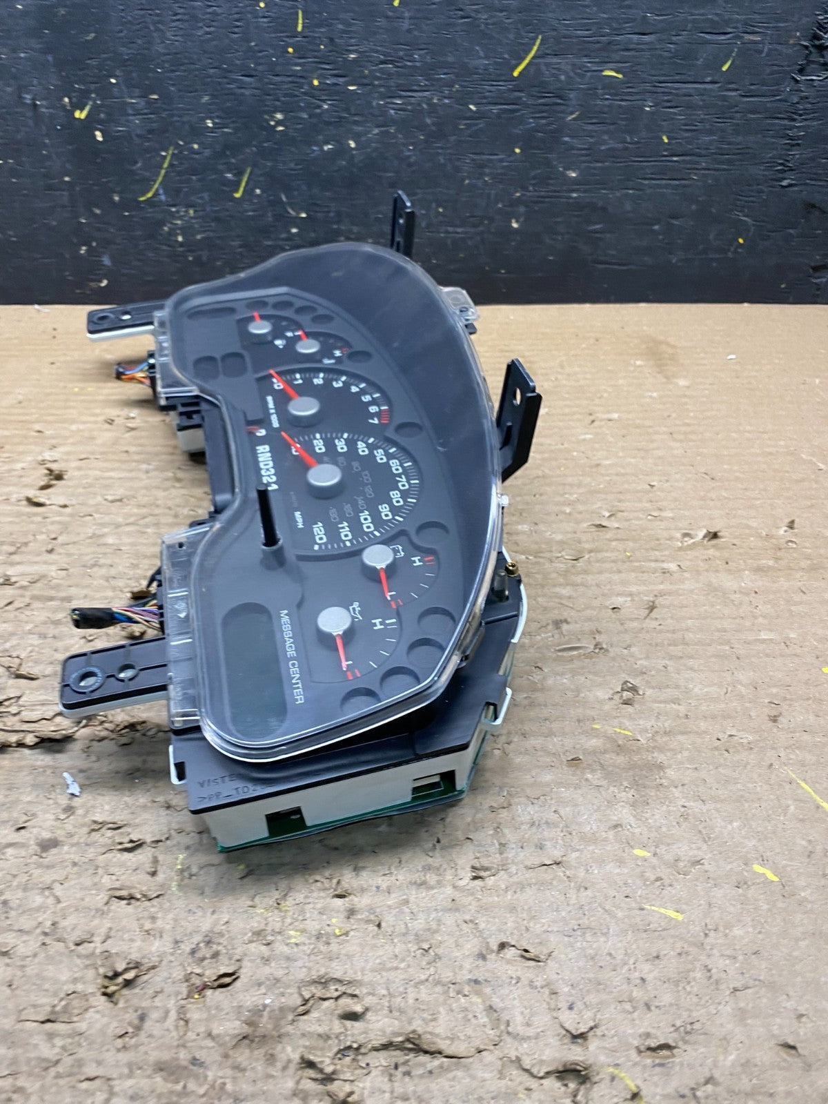 2004 2005 Ford Explorer Speedometer Cluster Gauge Oem s6296 DG3