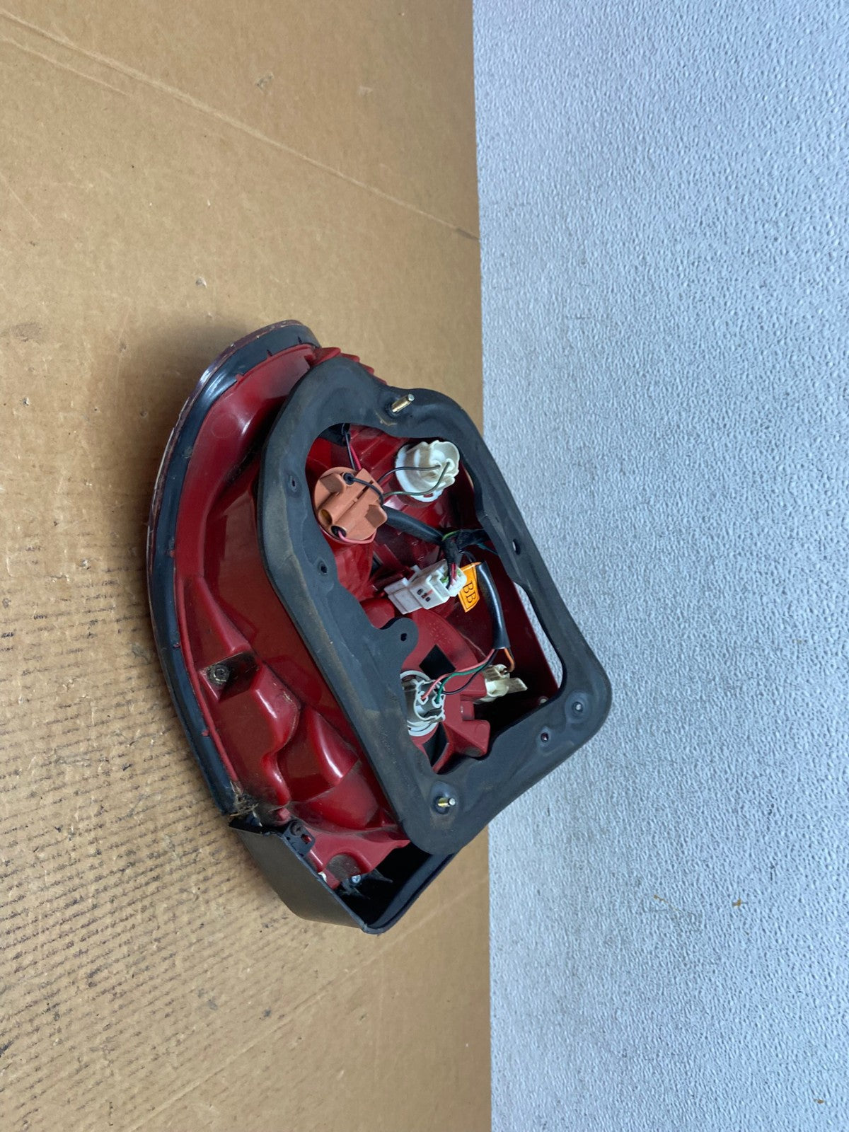2002 to 2005 Hyundai Sonata Left Driver Lh Side Tail Light AE0409 LK5