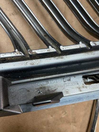 2013 to 2016 Lincoln MKT Left Driver LH Side Front Grill Grille OEM V6990 DG9