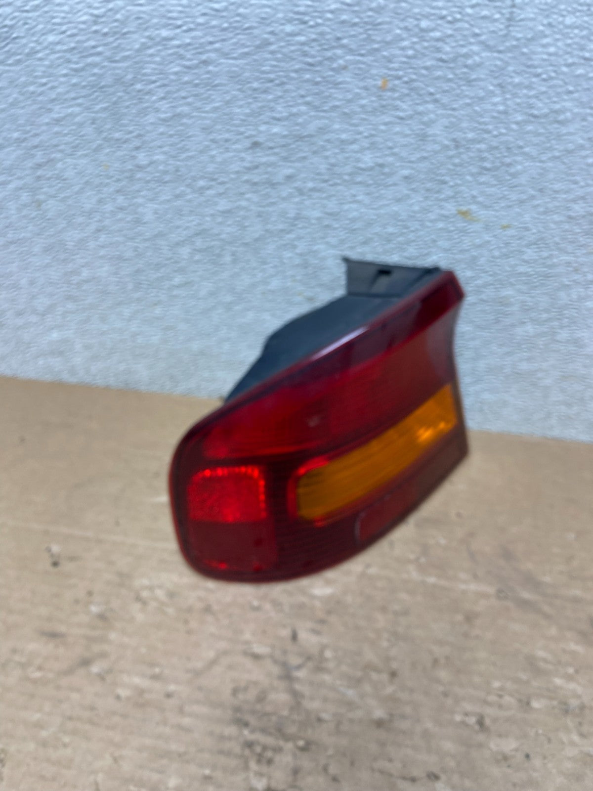 2000 to 2004 Subaru Legacy Left Driver LH Side Tail Light AB4717 DG2