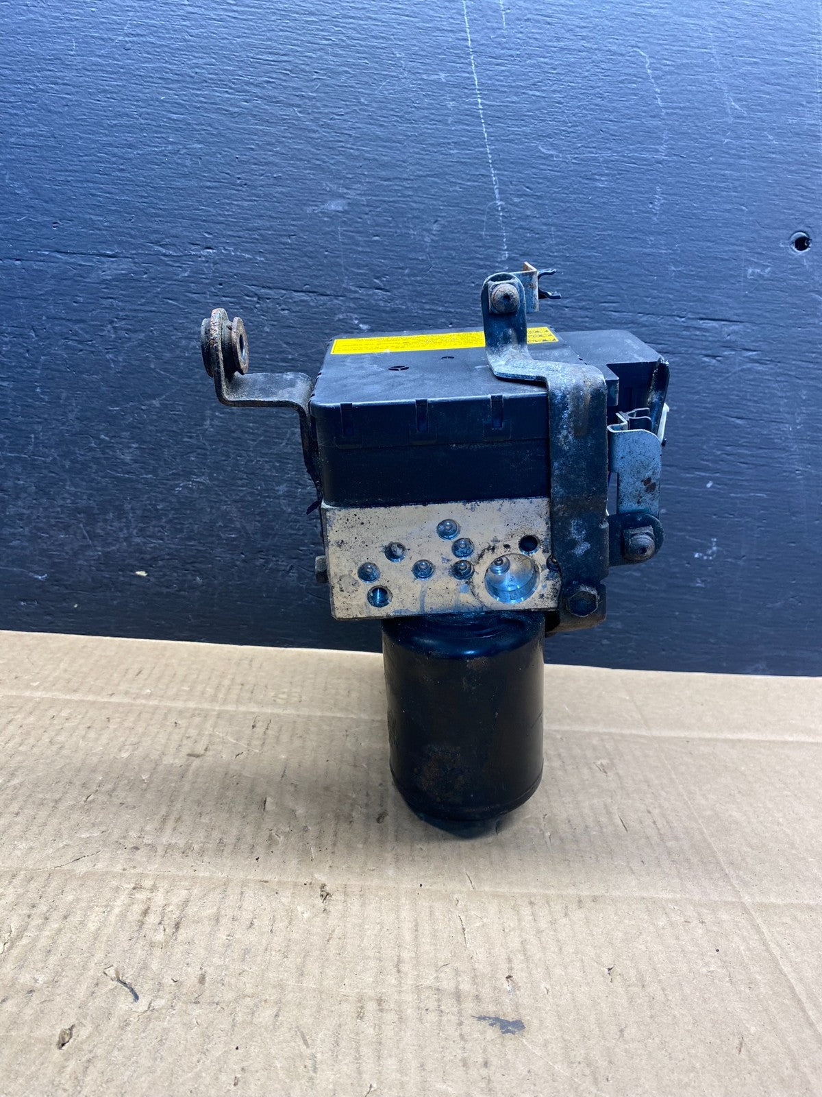 2004 - 2009 Toyota Prius ABS Brake Pump Anti Lock Module AD4859 DG3